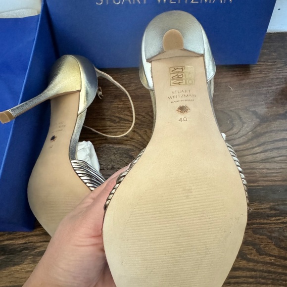 STUART WEITZMAN GOLD HEELED SANDALS - Picture 6 of 7